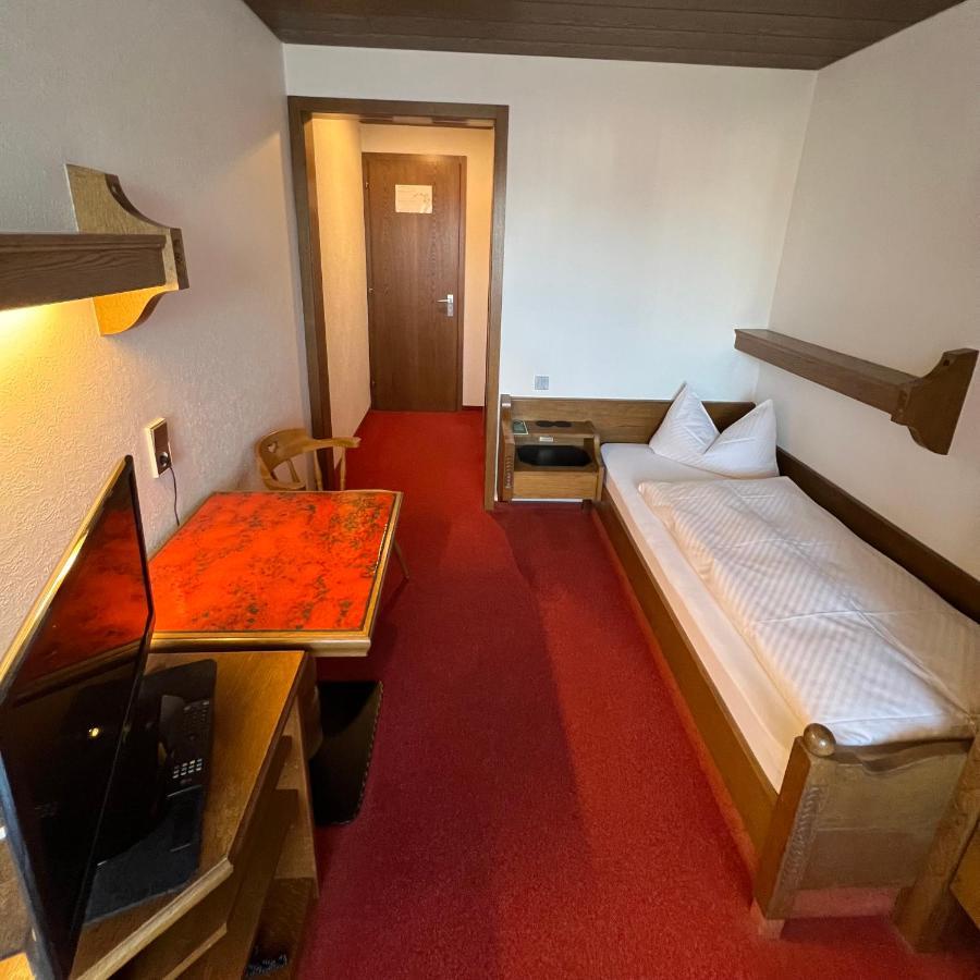 Hotel Zur Germania 오스트필던 외부 사진