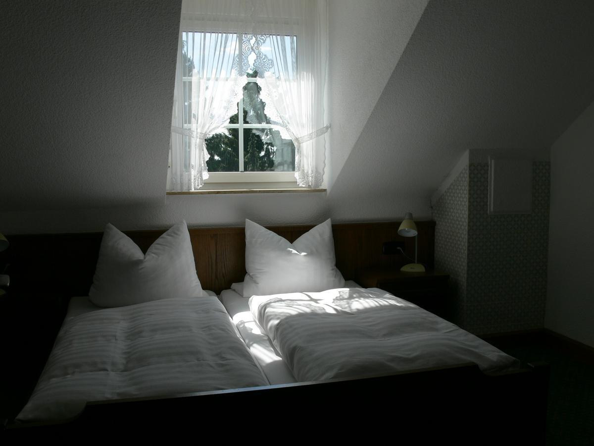 Hotel Zur Germania 오스트필던 외부 사진